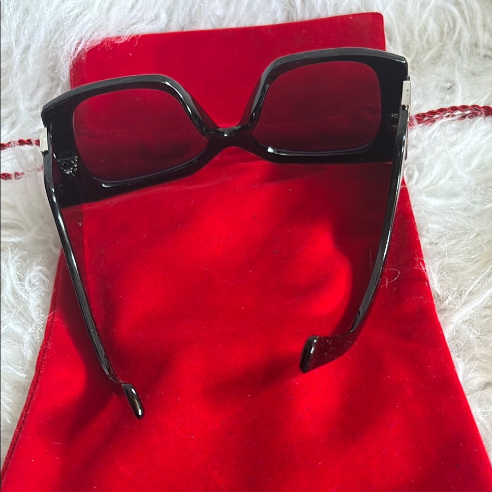 Luxury Black Rectangular Sunglasses - image 2